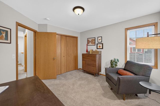 1657 Okeeffe Avenue, Sun Prairie, WI 53590