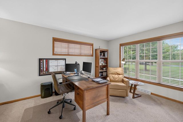 1657 Okeeffe Avenue, Sun Prairie, WI 53590