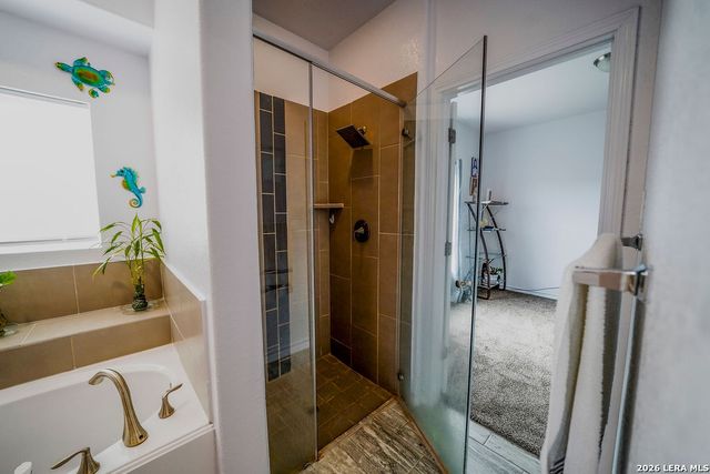 104 Fairway, Floresville, TX 78114