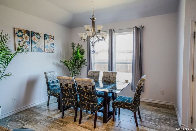 104 Fairway, Floresville, TX 78114