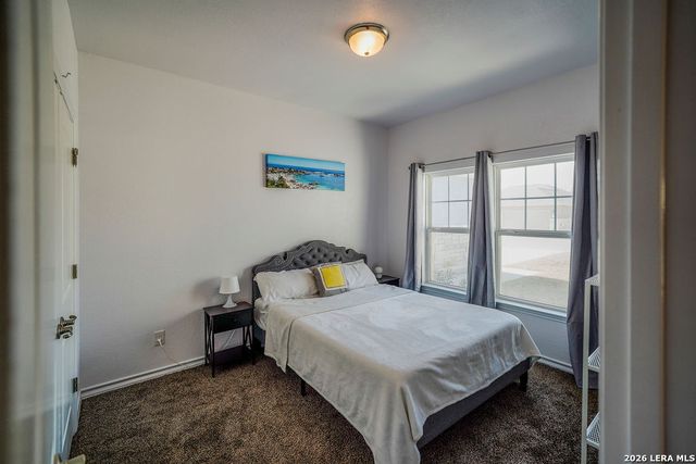 104 Fairway, Floresville, TX 78114