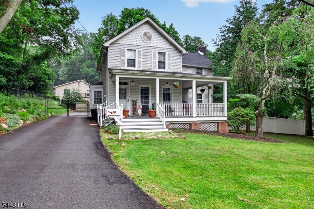 10 Prospect Ave, Woodcliff Lake Boro, NJ 07677 — photo 2