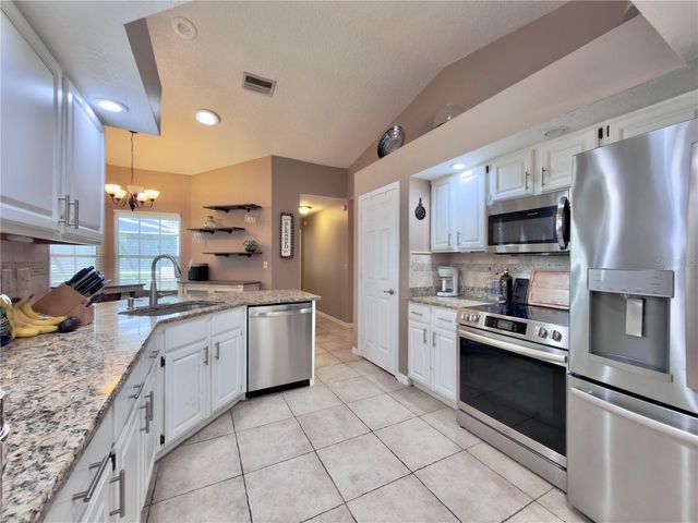 5215 CEDAR LANE, Brooksville, FL 34601