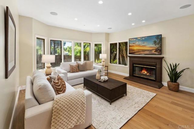 1056 Woodside Way, Del Mar, CA 92014