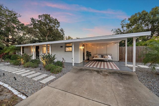 2438 WISTERIA STREET, Sarasota, FL 34239