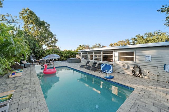 2438 WISTERIA STREET, Sarasota, FL 34239