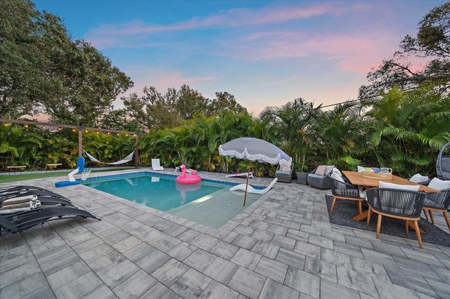 2438 WISTERIA STREET, Sarasota, FL 34239