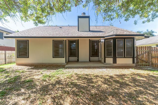 156 Keystone LOOP, Kyle, TX 78640