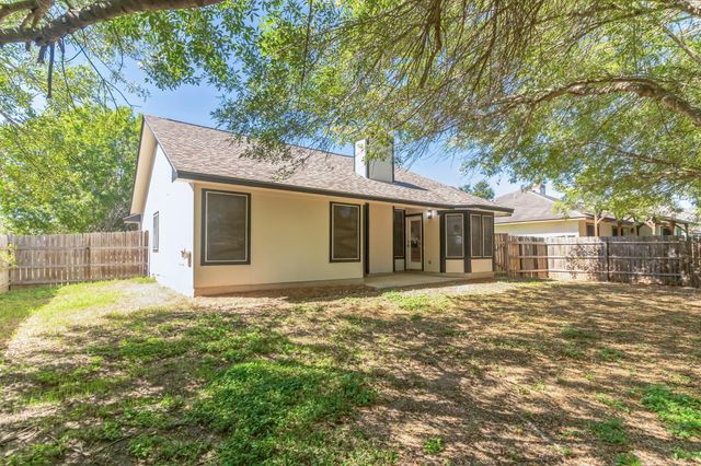156 Keystone LOOP, Kyle, TX 78640