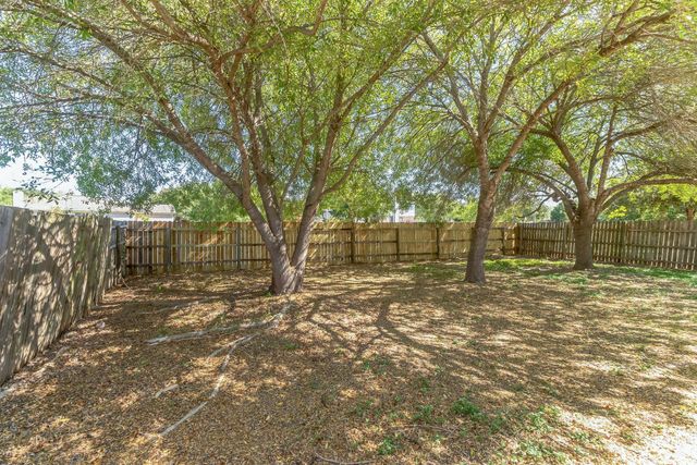 156 Keystone LOOP, Kyle, TX 78640
