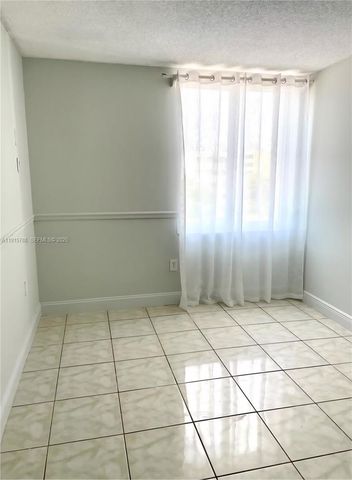 250 180th Drive 510, Sunny Isles Beach, FL 33160