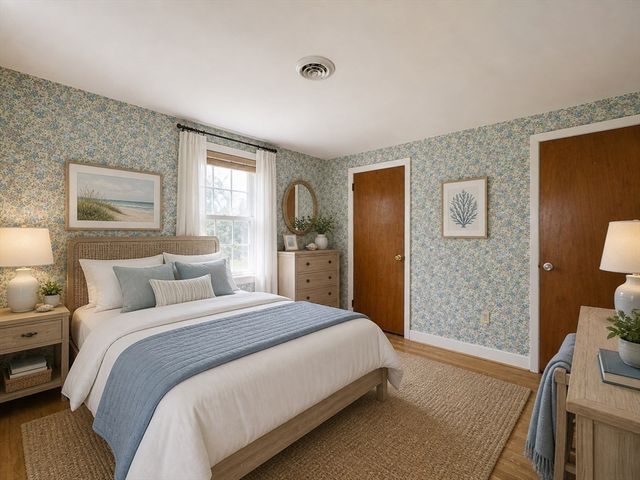 84 Hinckley Cir, Barnstable, MA 02655