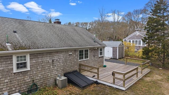 84 Hinckley Cir, Barnstable, MA 02655
