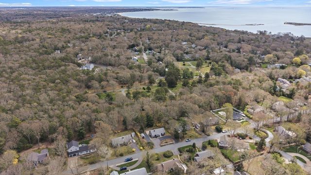 84 Hinckley Cir, Barnstable, MA 02655