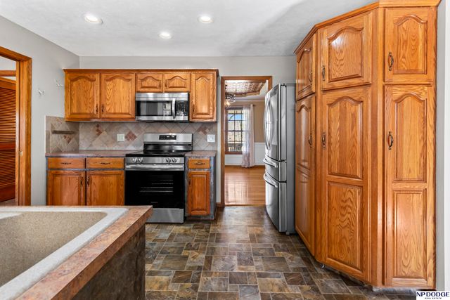 4235 Harrison Street, Bellevue, NE 68147