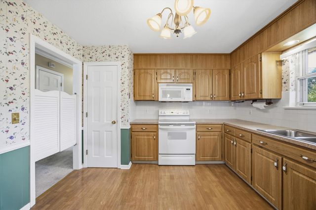 6710 Larkwood Lane, Chattanooga, TN 37421