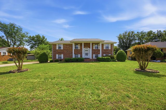 6710 Larkwood Lane, Chattanooga, TN 37421