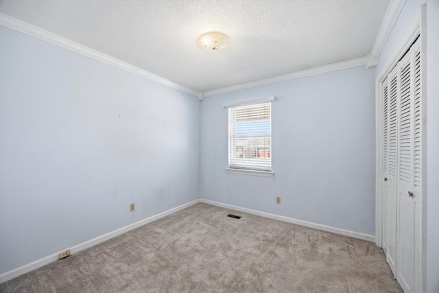 6710 Larkwood Lane, Chattanooga, TN 37421