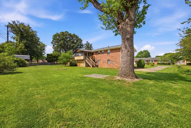 6710 Larkwood Lane, Chattanooga, TN 37421