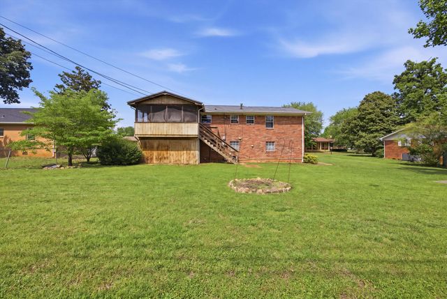 6710 Larkwood Lane, Chattanooga, TN 37421