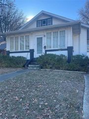 4 Carlyle Avenue, Belleville, IL 62220