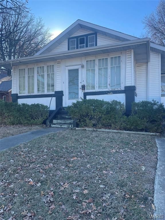 4 Carlyle Avenue, Belleville, IL 62220