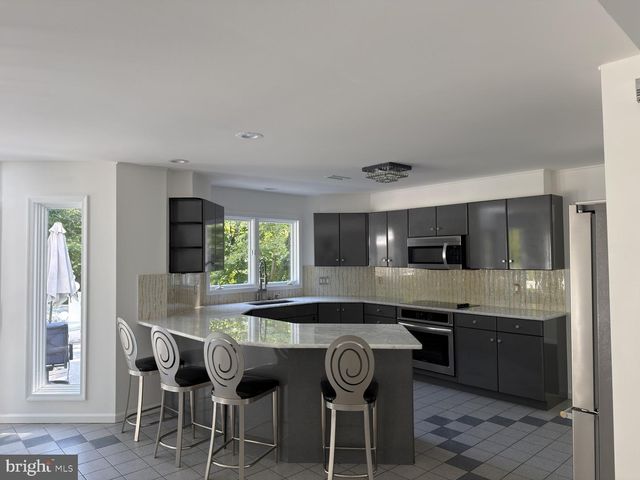 4344 TROPHY DR, Upper Chichester, PA 19061