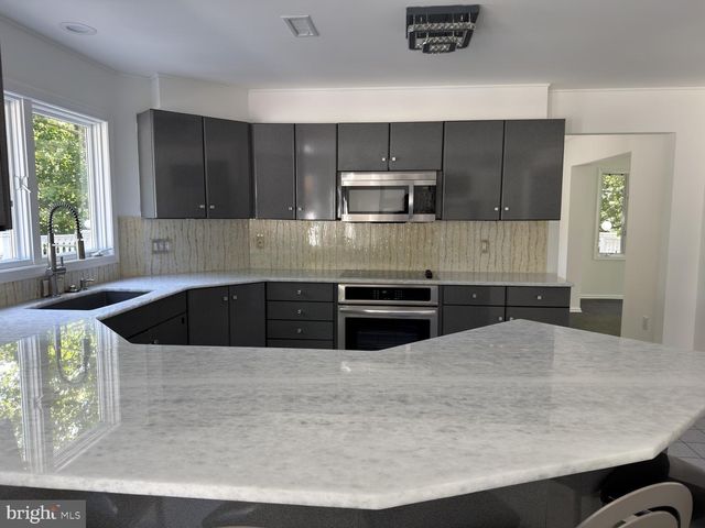 4344 TROPHY DR, Upper Chichester, PA 19061