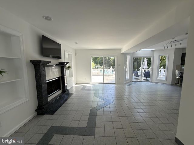4344 TROPHY DR, Upper Chichester, PA 19061