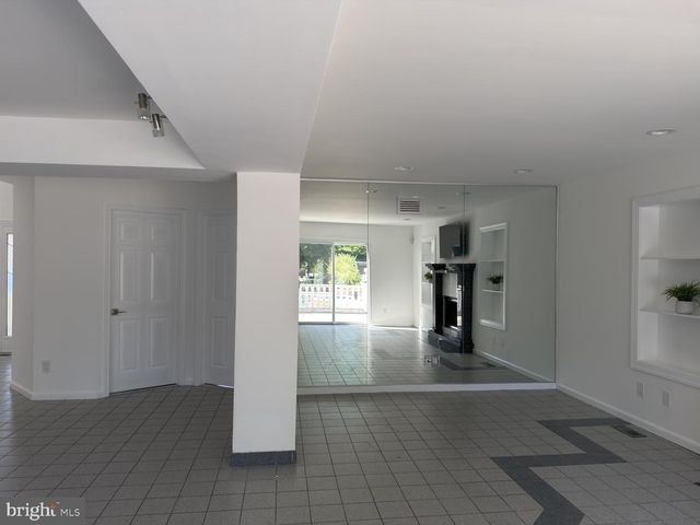 4344 TROPHY DR, Upper Chichester, PA 19061
