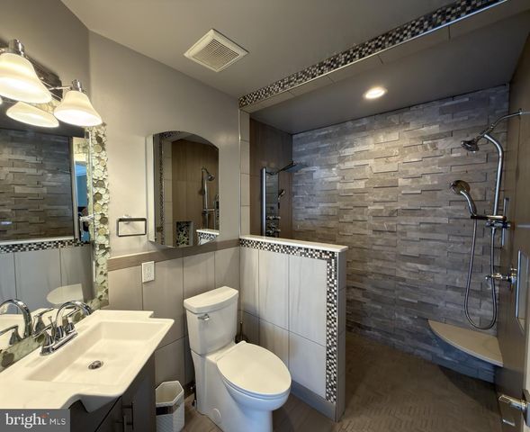 4344 TROPHY DR, Upper Chichester, PA 19061