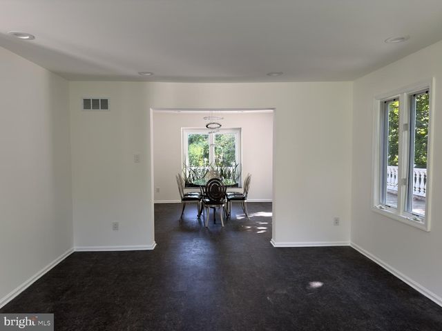 4344 TROPHY DR, Upper Chichester, PA 19061