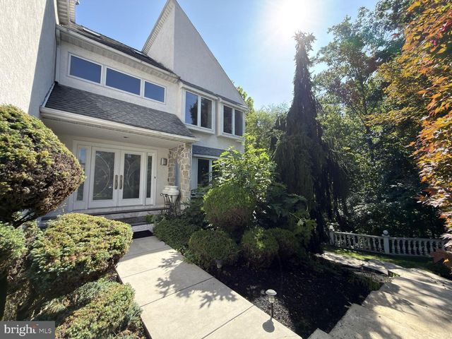 4344 TROPHY DR, Upper Chichester, PA 19061
