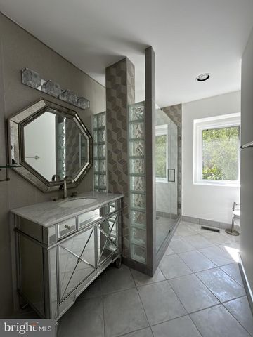 4344 TROPHY DR, Upper Chichester, PA 19061