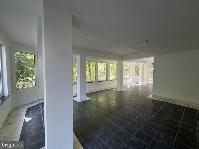 4344 TROPHY DR, Upper Chichester, PA 19061
