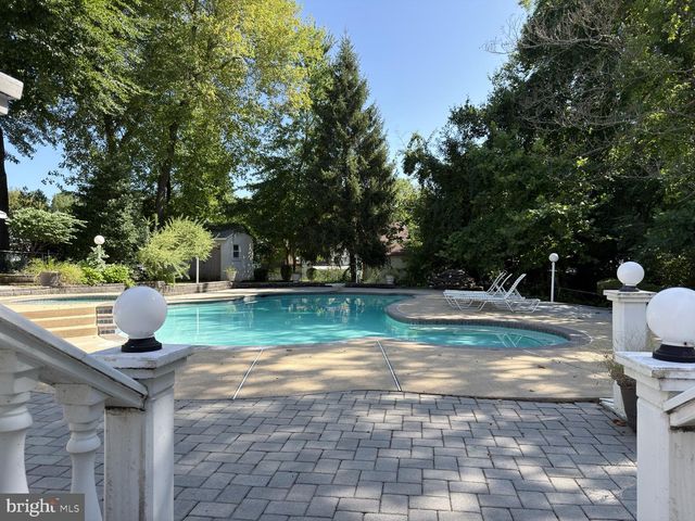 4344 TROPHY DR, Upper Chichester, PA 19061