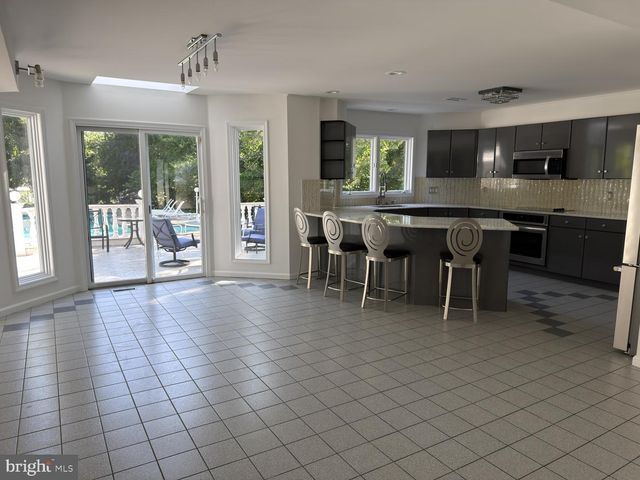 4344 TROPHY DR, Upper Chichester, PA 19061