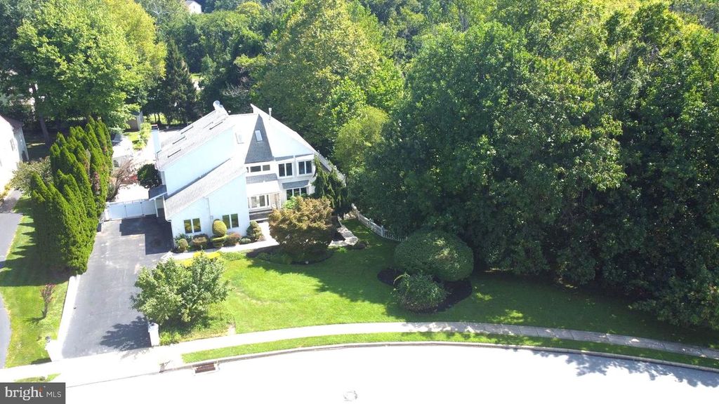 4344 TROPHY DR, UPPER CHICHESTER, PA 19061 — photo 2