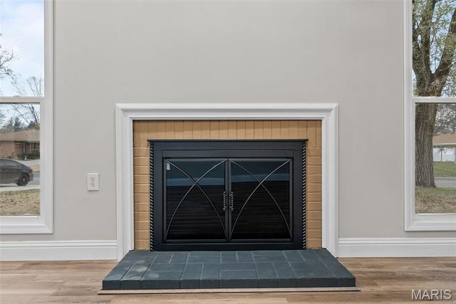 2956 Chevron Drive, St Louis, MO 63125