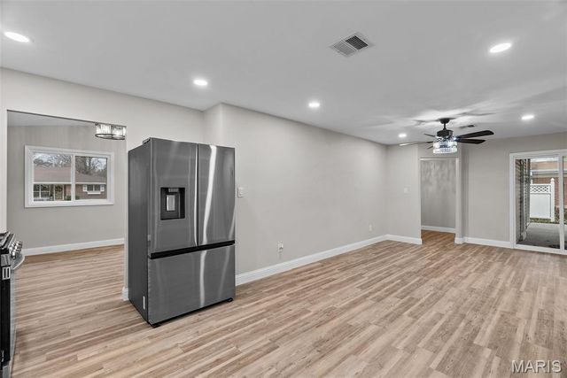 2956 Chevron Drive, St Louis, MO 63125