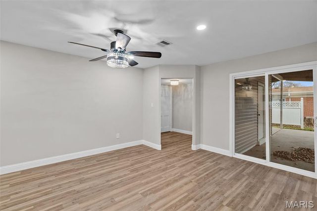 2956 Chevron Drive, St Louis, MO 63125