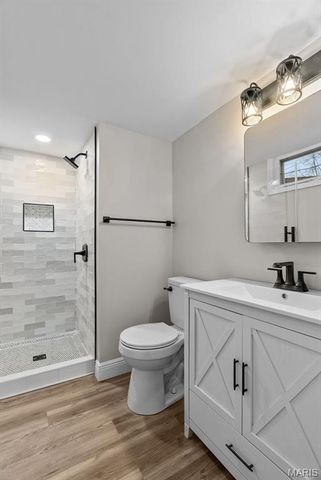 2956 Chevron Drive, St Louis, MO 63125