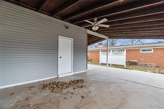 2956 Chevron Drive, St Louis, MO 63125