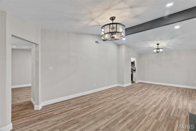 2956 Chevron Drive, St Louis, MO 63125