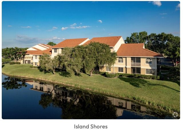 101 Island Shores Drive, Greenacres, FL 33413
