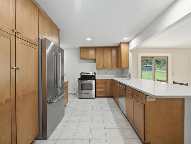 2618 Fell Road, Madison, WI 53713
