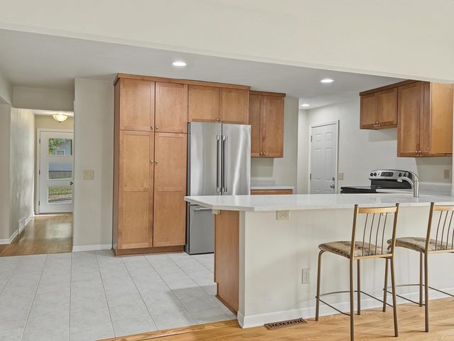2618 Fell Road, Madison, WI 53713