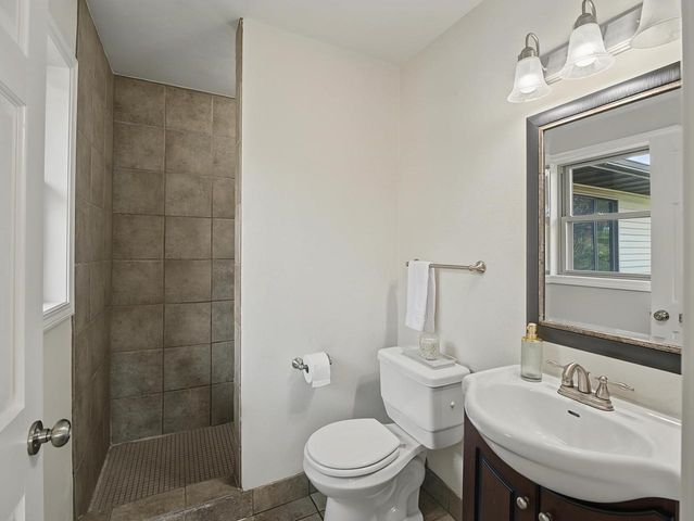 2618 Fell Road, Madison, WI 53713