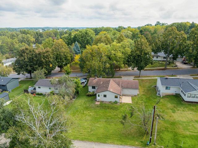 2618 Fell Road, Madison, WI 53713