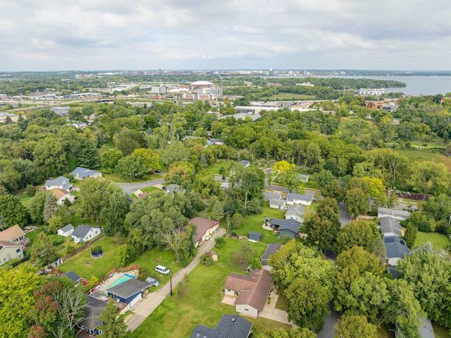 2618 Fell Road, Madison, WI 53713
